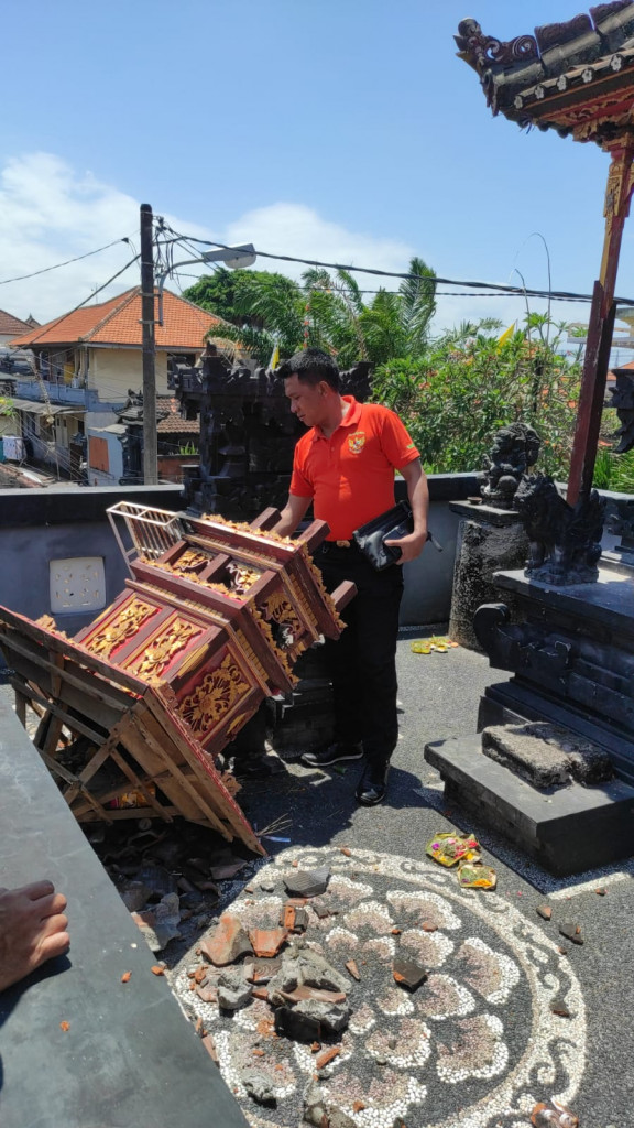 Kebakaran Pelinggih di Jalan Astina Pura No. 4, Lingk. Bualu, Kelurahan Benoa, Kec. Kuta Selatan Tgl 11 September 2023